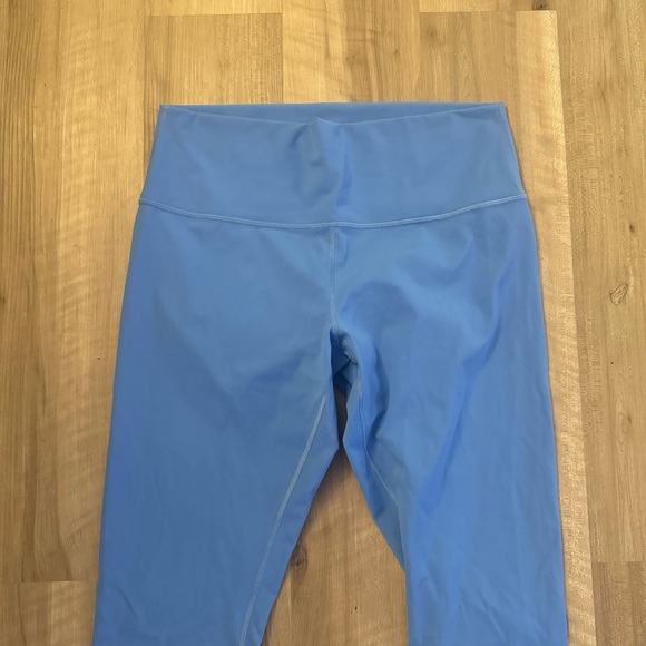 $98 EUC Lululemon Blue Full Length Leggings - Picture 3 of 5